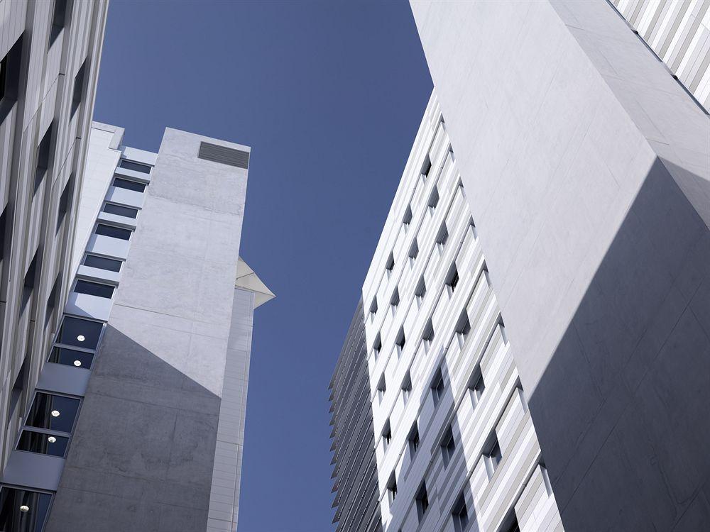 Residencia Melon District Marina Hotel Barcelona Ngoại thất bức ảnh