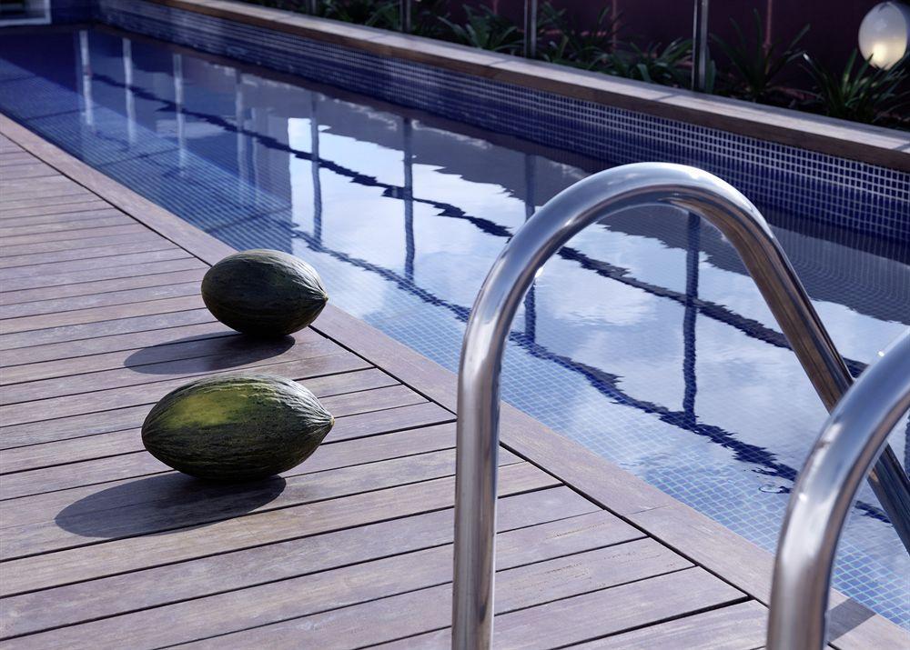 Residencia Melon District Marina Hotel Barcelona Ngoại thất bức ảnh